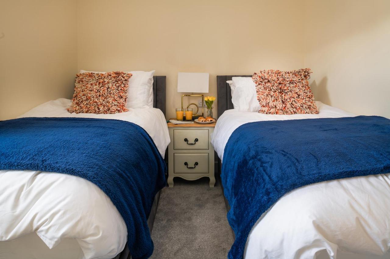 New Luxurious Escape Charming Dog Friendly Cottage カーナーヴォン エクステリア 写真