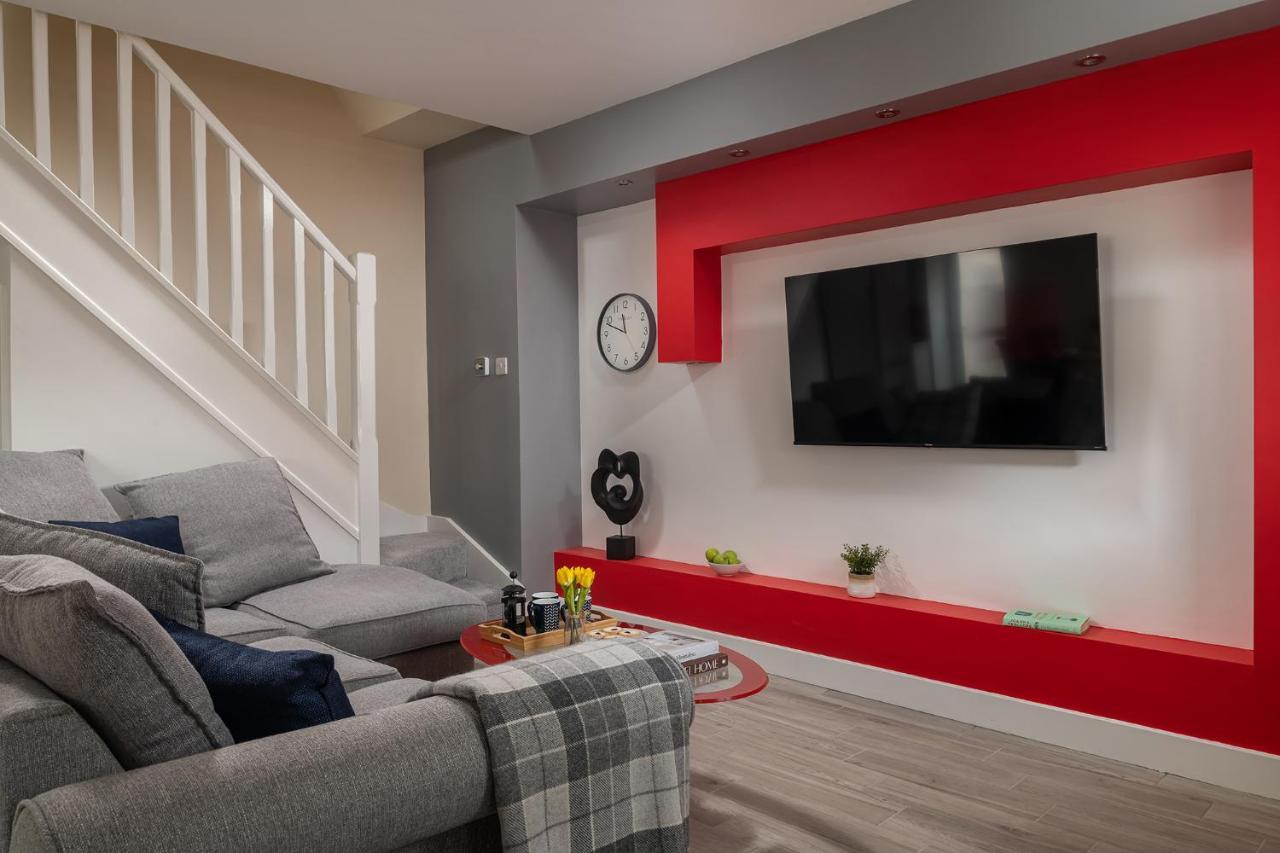 New Luxurious Escape Charming Dog Friendly Cottage カーナーヴォン エクステリア 写真